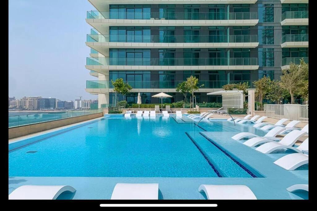 Luxstay - 2 Bedroom With Sea View In Vista Harbour Apartment *