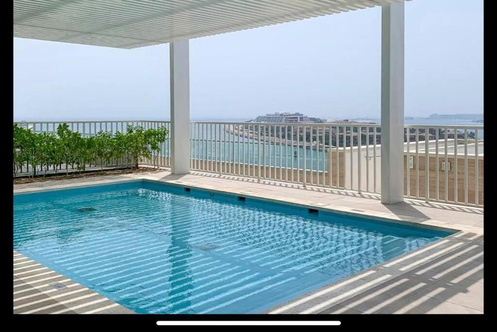 Apartment Luxstay - 2 Bedroom With Sea View In Vista Harbour Dubai